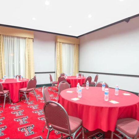 Days Inn By Wyndham Lubbock South Екстер'єр фото