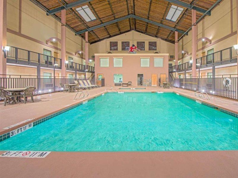 Days Inn By Wyndham Lubbock South Екстер'єр фото