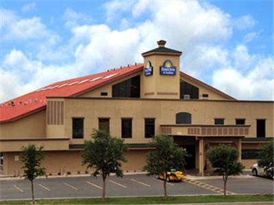 Days Inn By Wyndham Lubbock South Екстер'єр фото